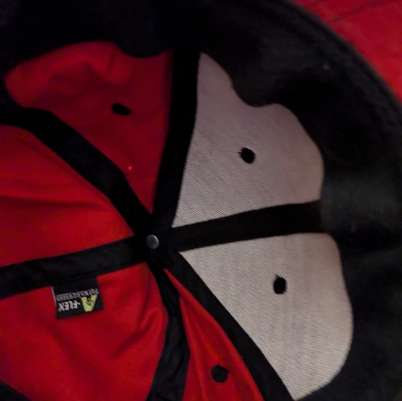 Harley-Davidson Genuine Black and Red Hat - Picture 7 of 8